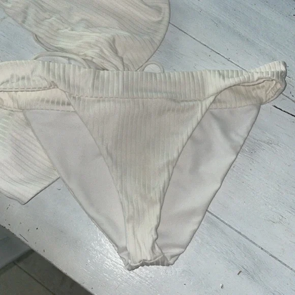 Lovers & Friends Revolve Sade White Bikini set Wraparound Tie Closure Ribbed M - Picture 6 of 11